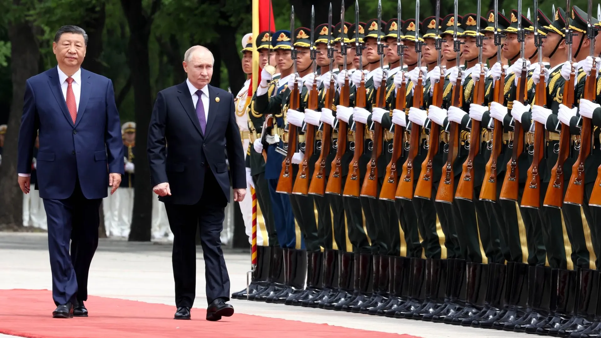 Россия и Китай выступили за прекращение шагов по затягиванию конфликта на Украине