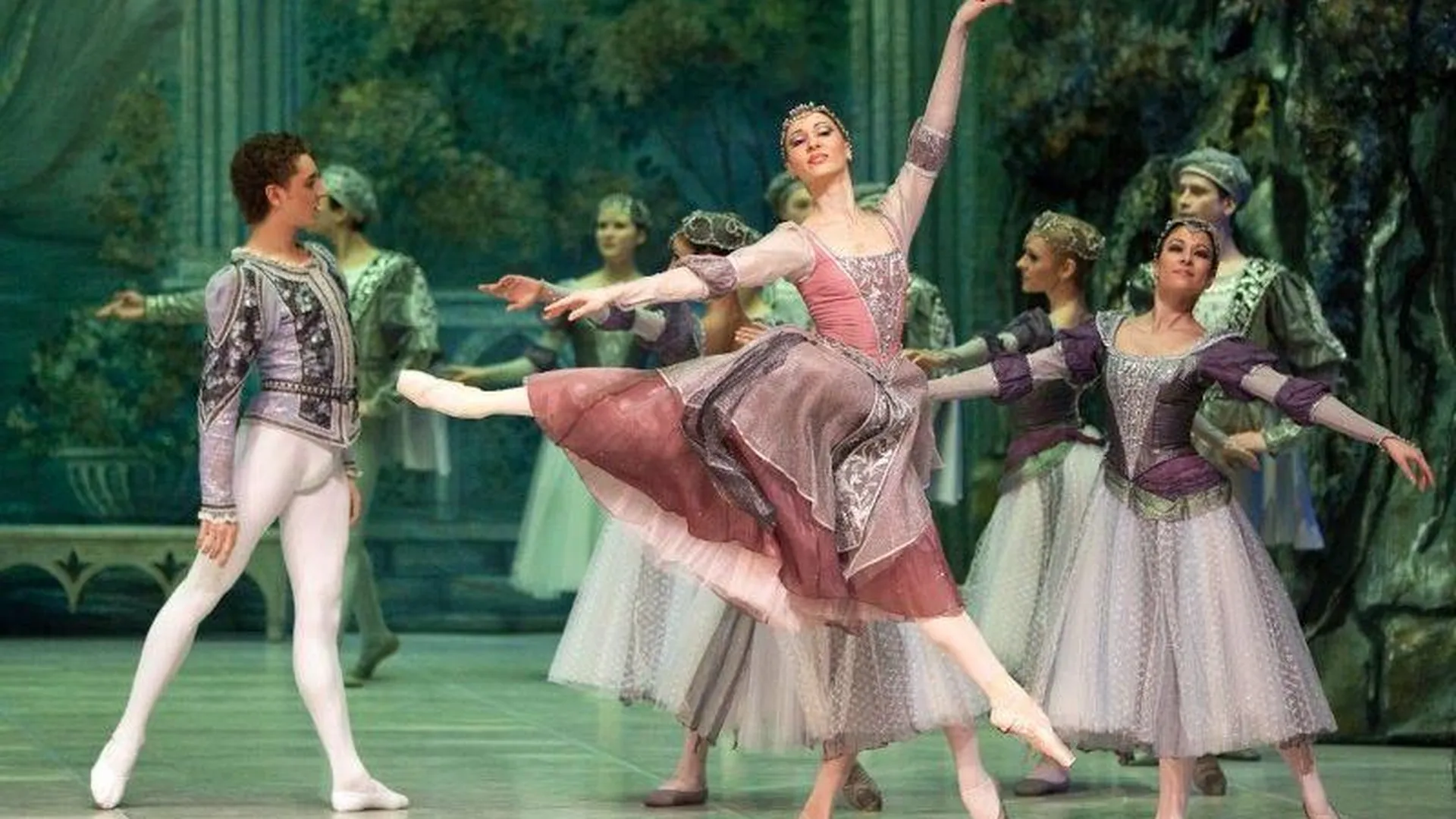 Спектакли театра «Русский балет» в прошлом сезоне посмотрели более 43 тысяч человек