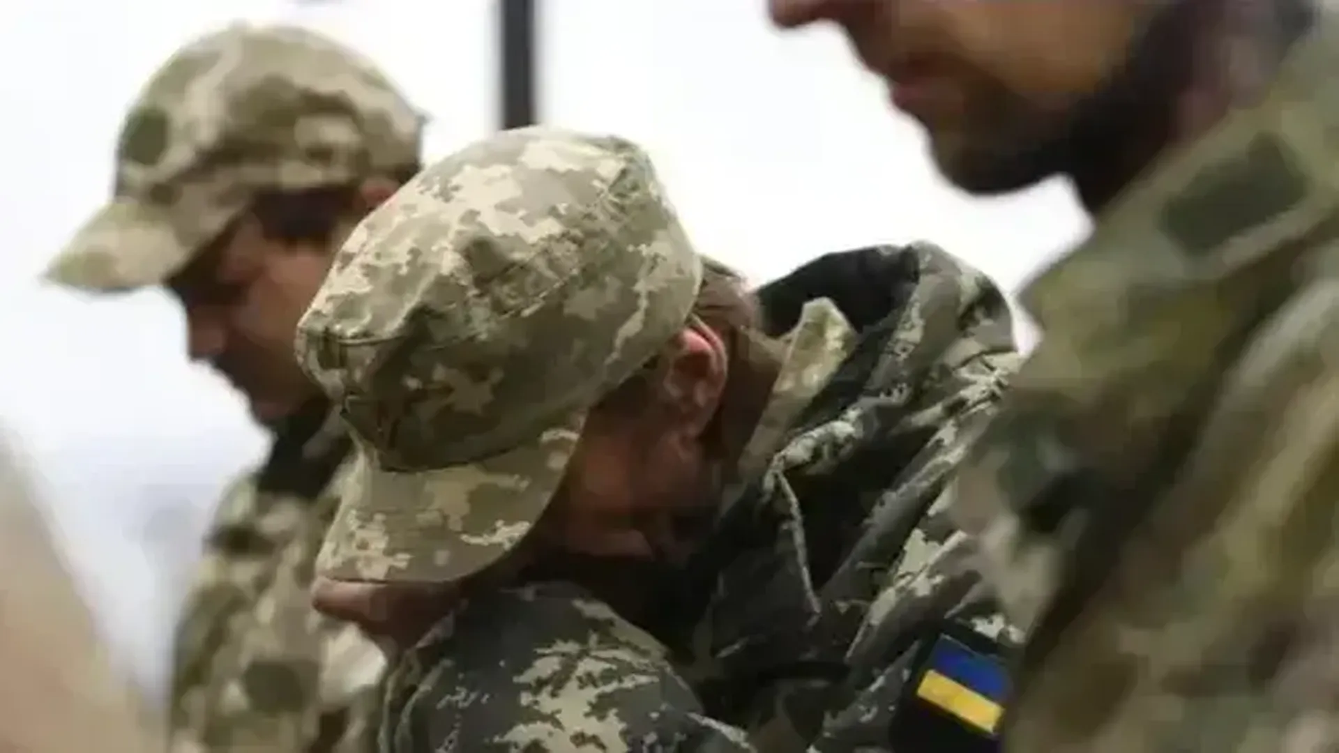 Украинский военный убил сослуживца в Херсонской области за съемку