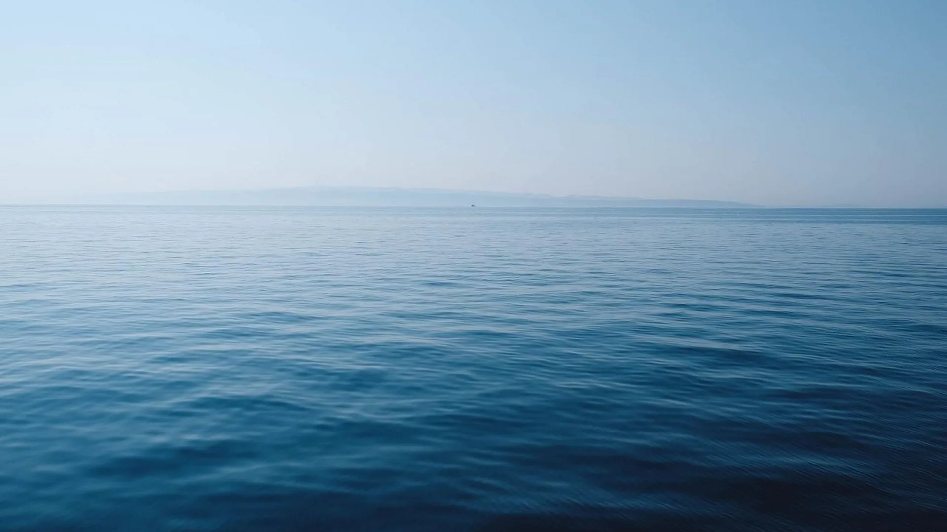 Пропавшее в Красном море судно с россиянами захватили пираты — СМИ