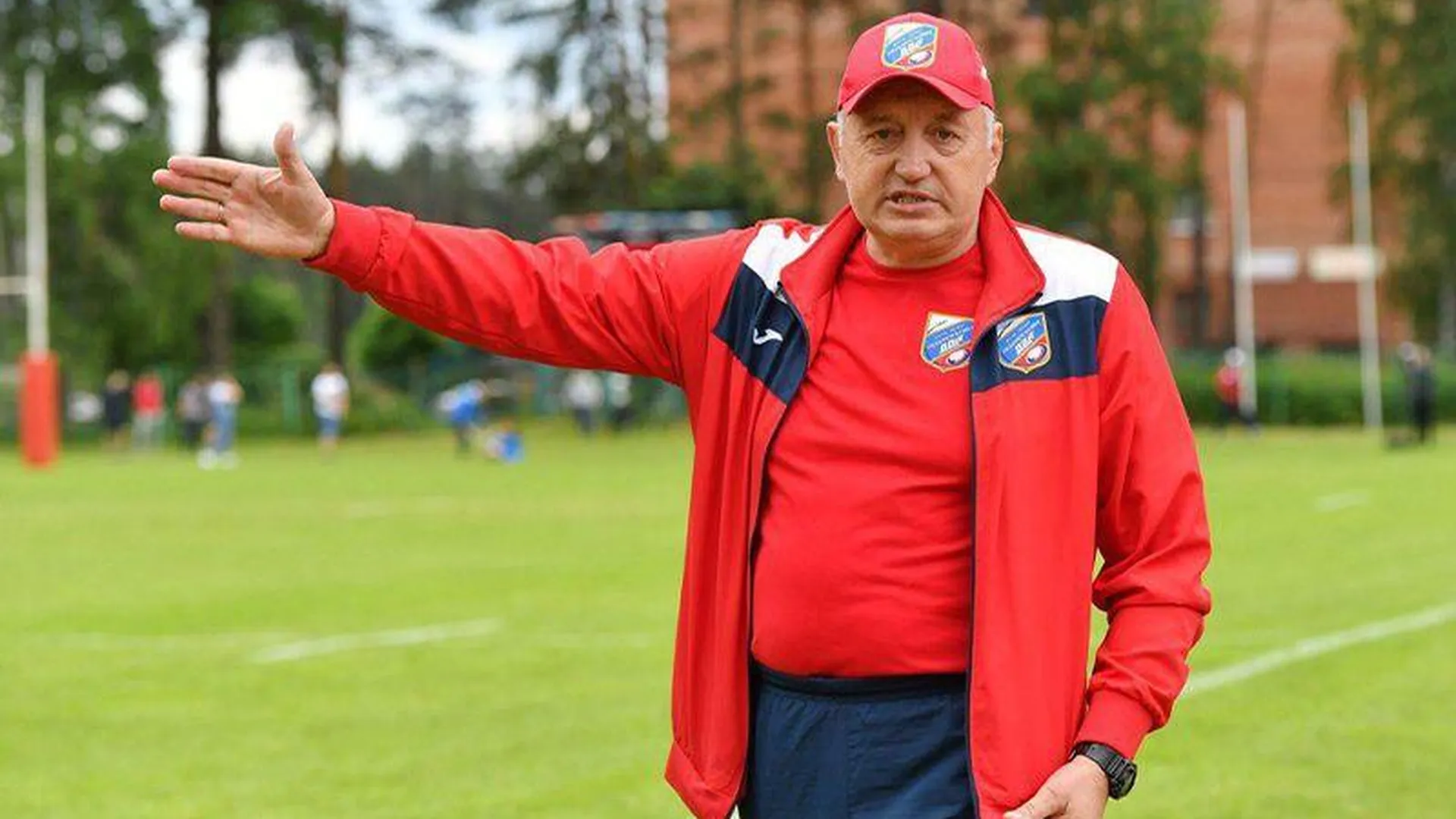 Бывший главный тренер сборной России считает, что регбисты не должны отсиживаться дома в случае получения повестки