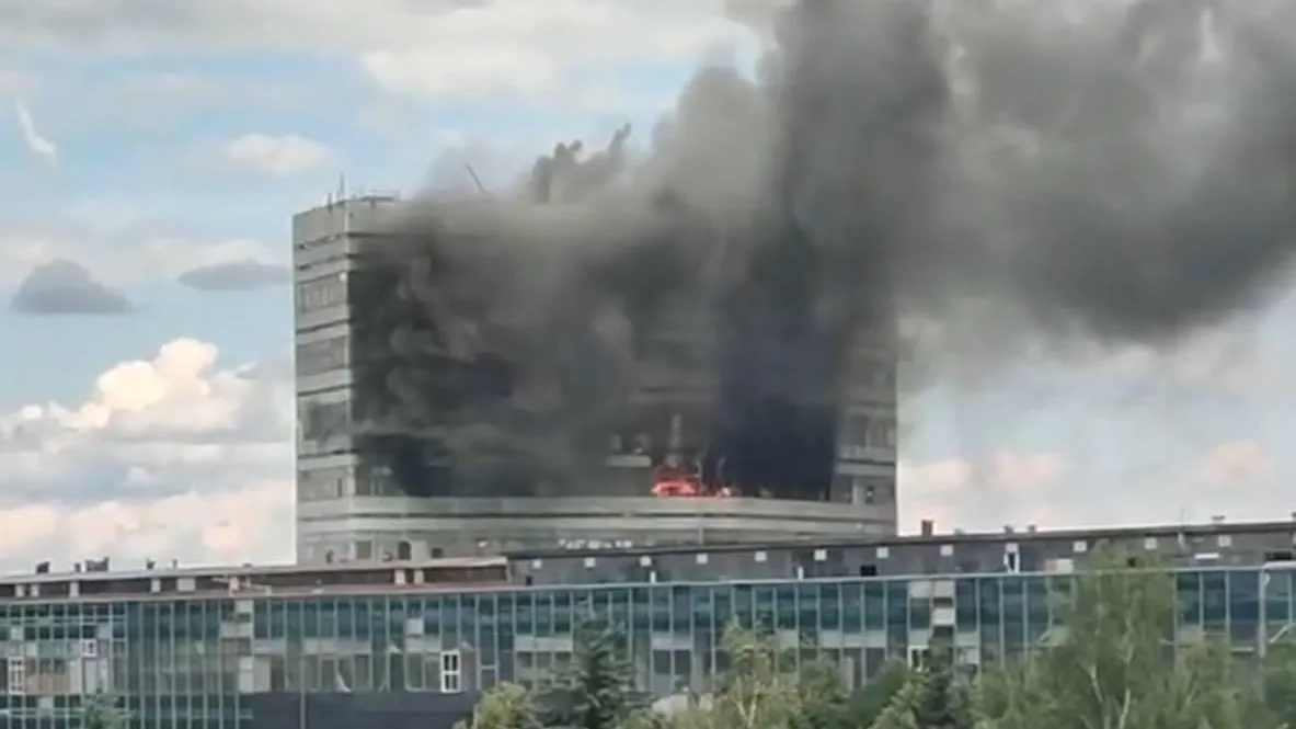 Губернатор Подмосковья: здание НИИ «Платан» загорелось во Фрязино