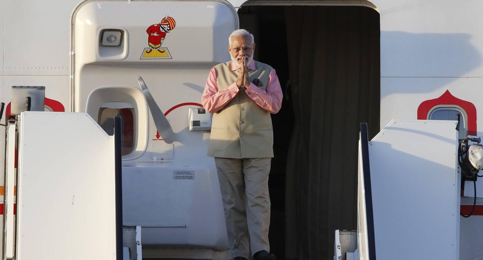 Премьер Индии Моди прибыл в Россию с официальным визитом