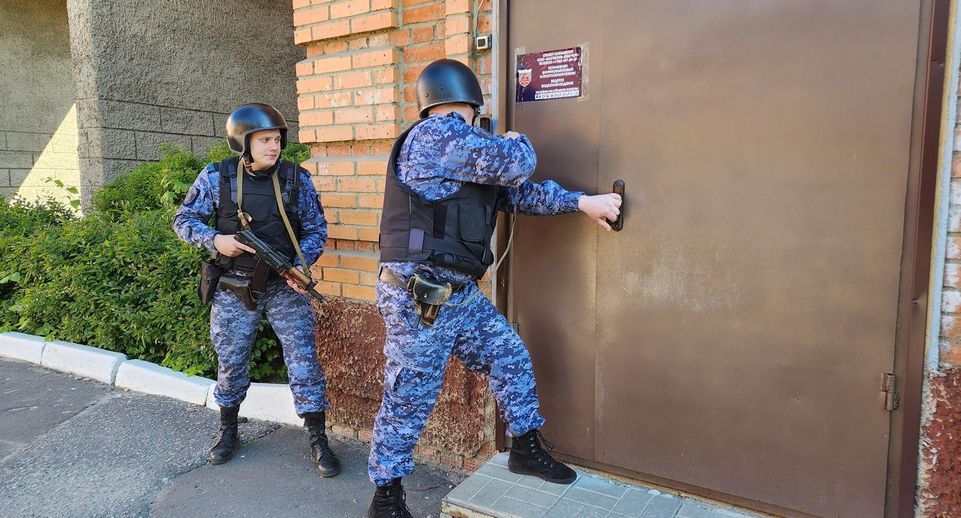 Антитеррористические учения в школах прошли в 4 округах Подмосковья