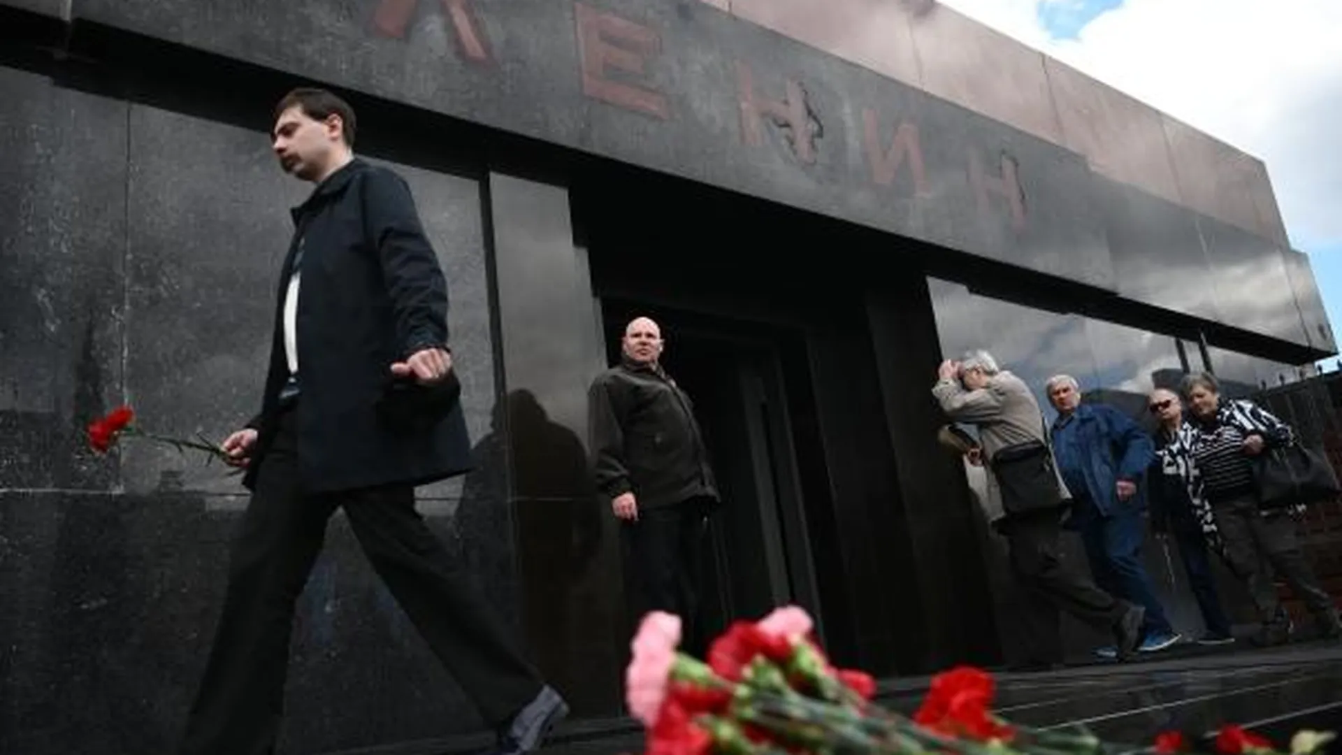 СМИ раскрыли подробности о поджигателе, покусившемся на Мавзолей Ленина