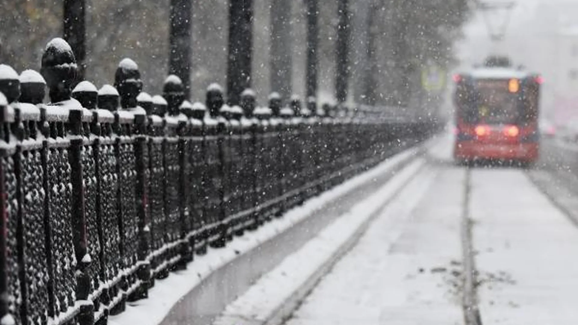 Шторм с Черного моря придет в Москву и засыпет столицу рекордным снегом