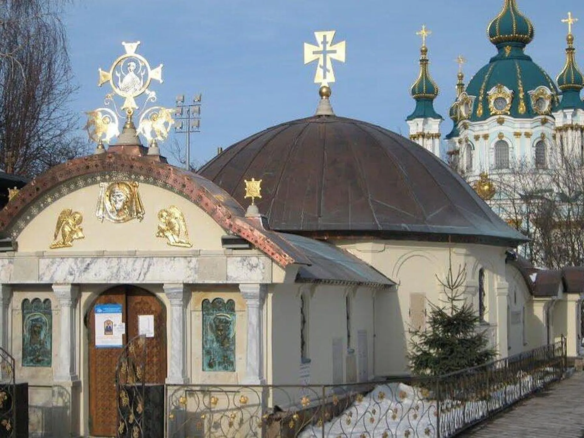 Киевские черти снесли среди ночи часовню Десятинной Церкви на Подоле