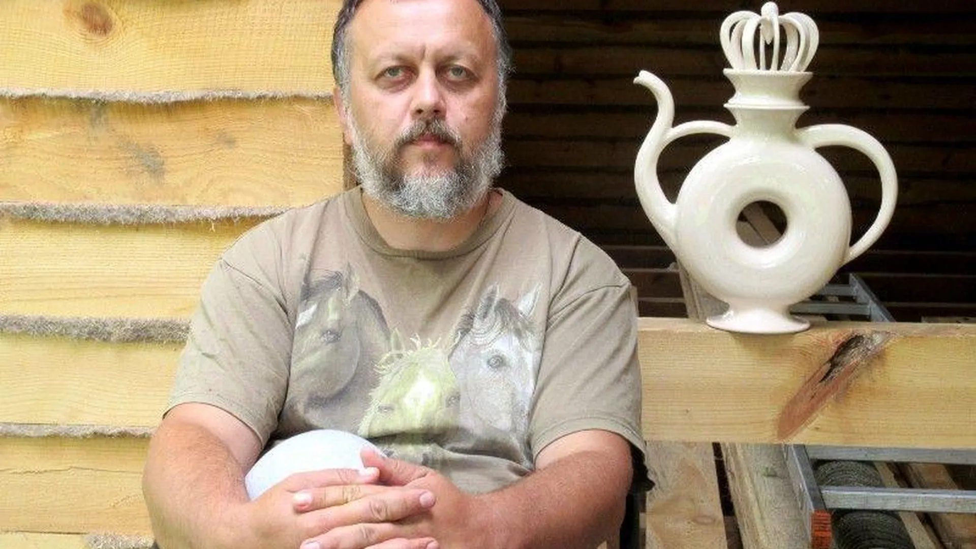 Денис Ипполитов: «Мы наблюдаем новый виток интереса к гончарной керамике»