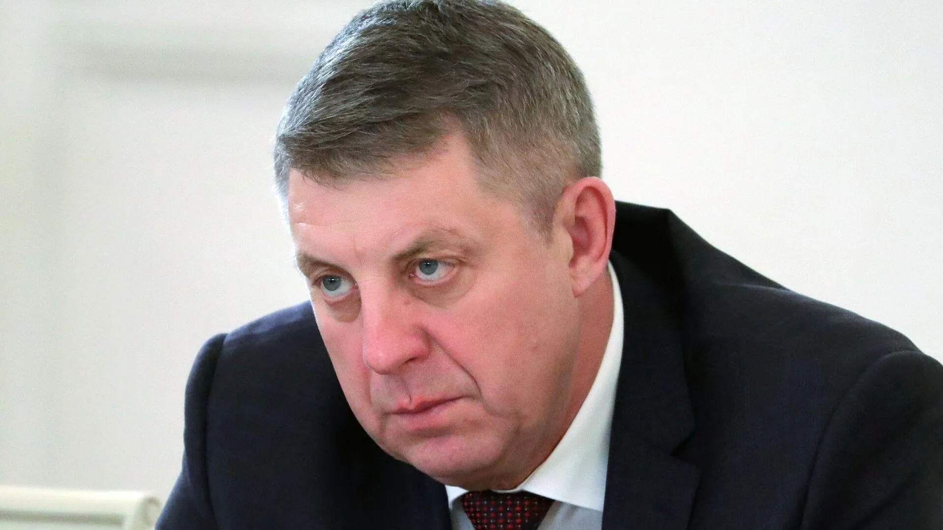 Губернатор Брянской области пообещал новый дом семье пострадавшего при атаке ДРГ мальчика