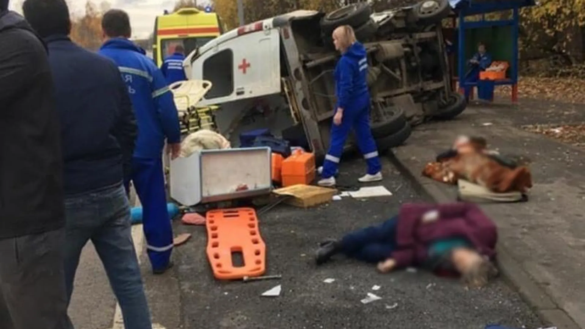 Авария со «скорой» в городском округе Лосино-Петровский: один человек погиб, трое пострадали