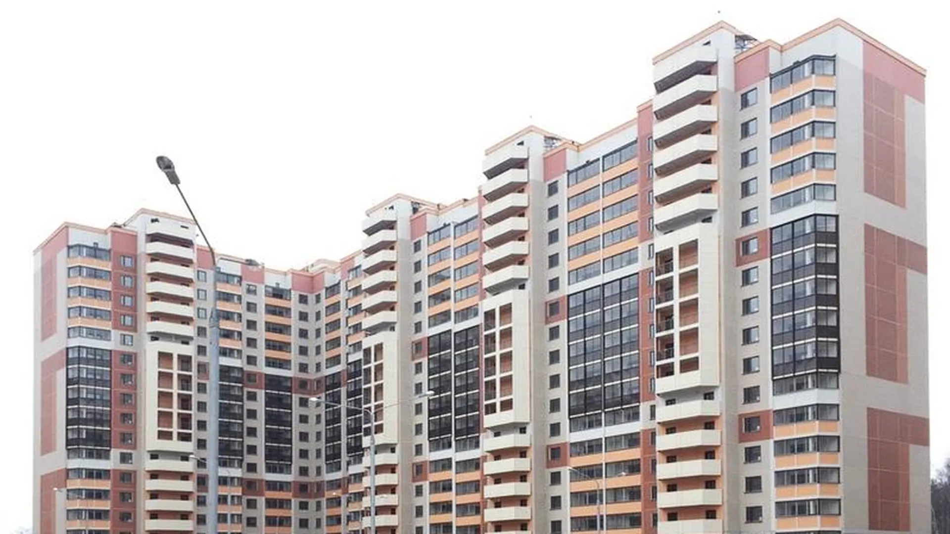 Семнадцатиэтажку на 332 квартиры построили в Балашихе