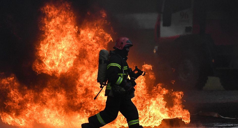 МЧС сообщило о локализации пожара в Азовском районе на 3200 «квадратах»