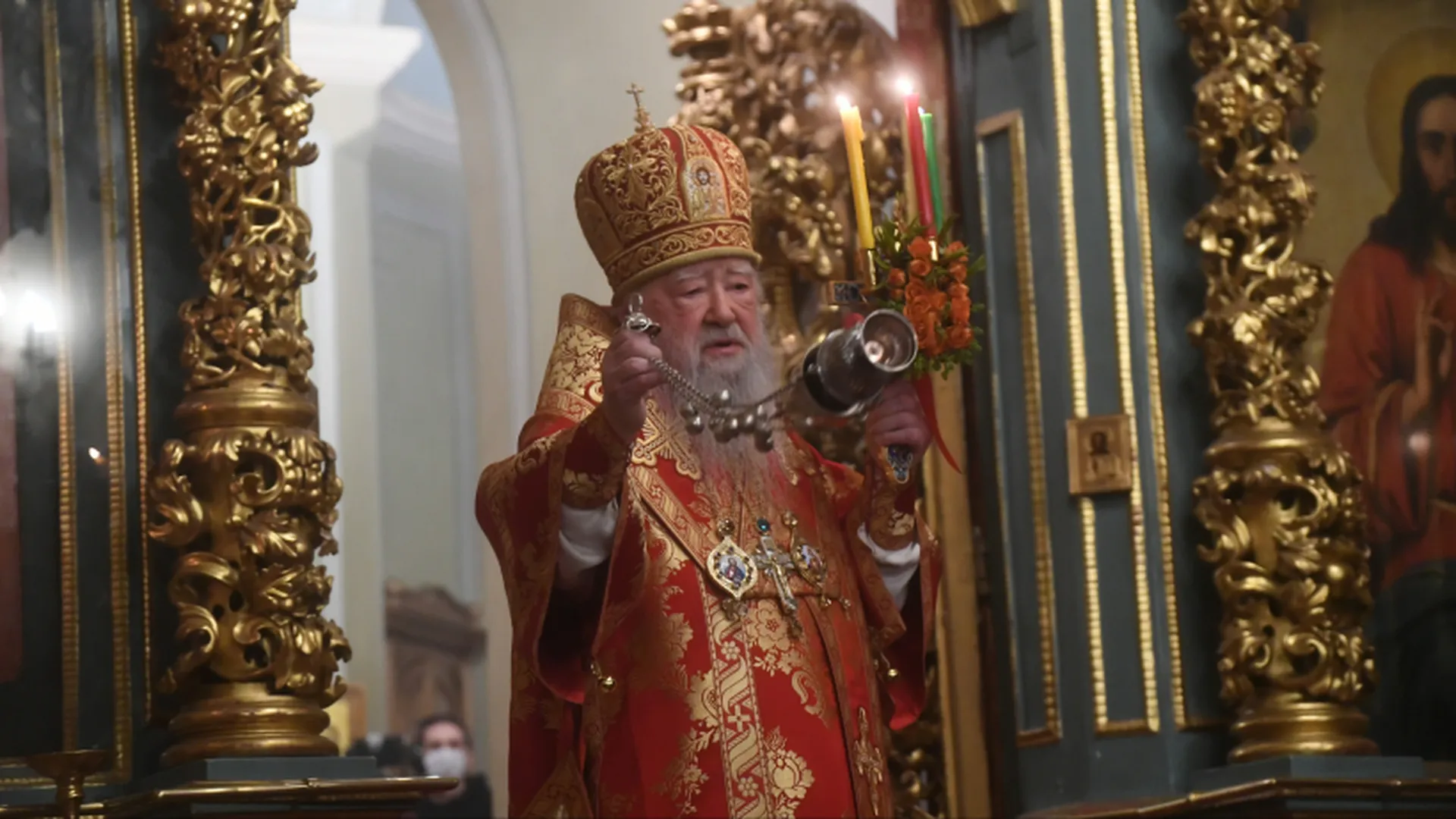 Воробьев поздравил митрополита Крутицкого и Коломенского Ювеналия с юбилеем