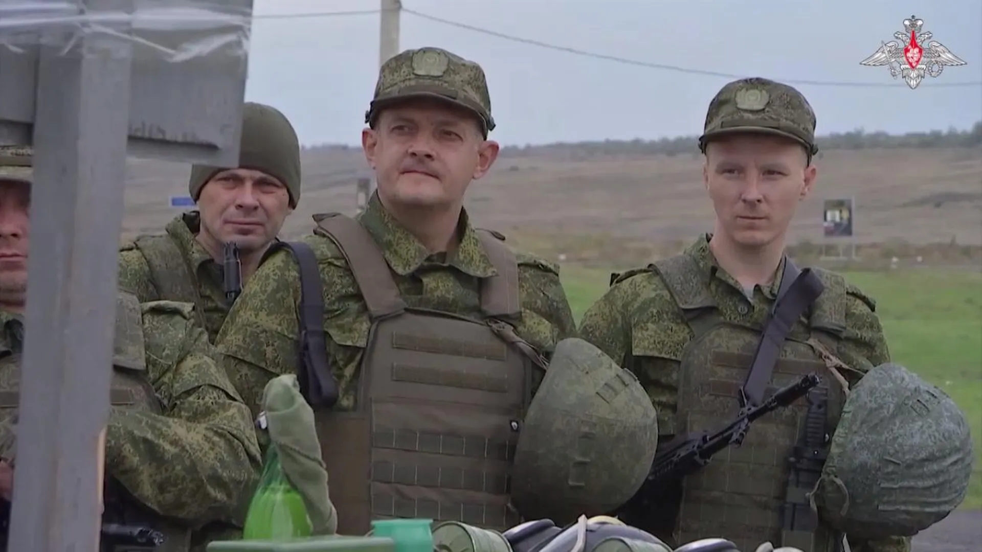 «Чтобы не достались украинцам»: боец СВО рассказал, как солдаты жгли свои вещи, чтобы пойти на штурм