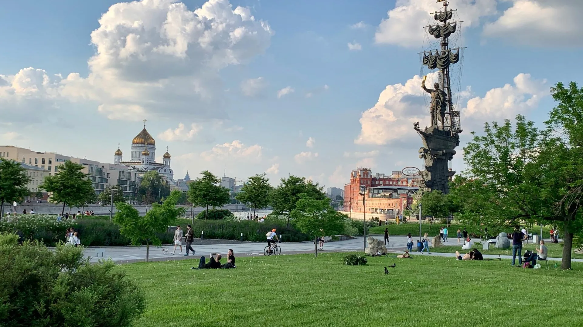 Погода в Москве: гроза, град, дождь, похолодание, прогноз погоды на неделю  | 360°