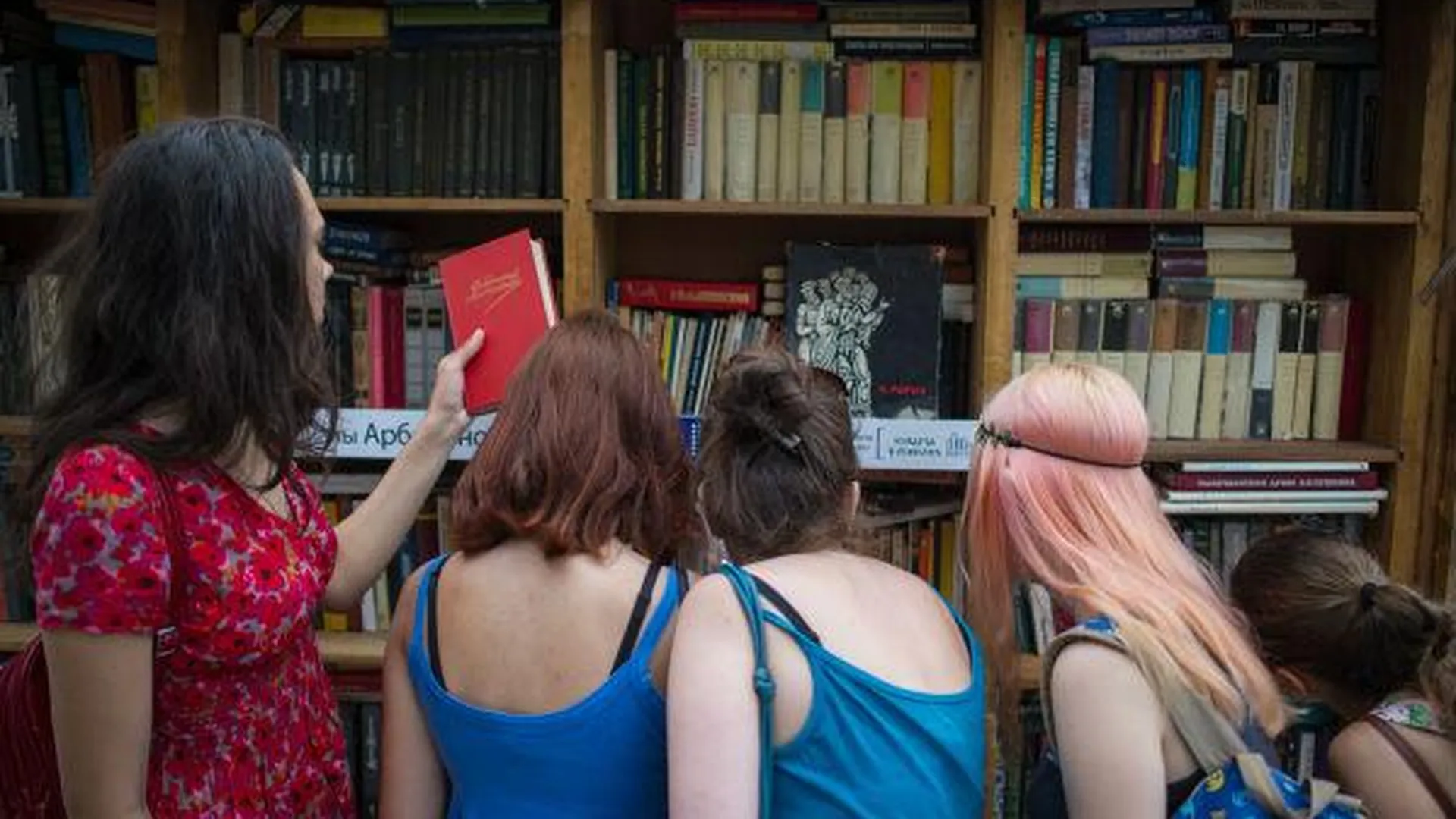 Летние читальные залы открылись в библиотеках Зарайского района