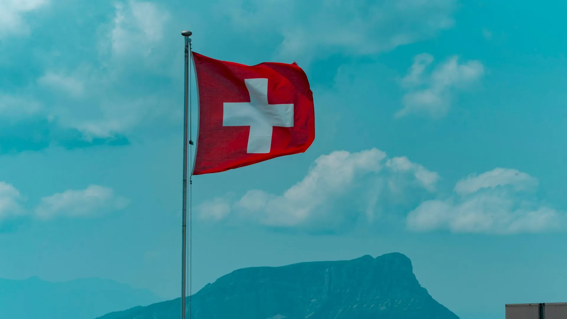 Аналитик Ермолаев: Зеленский обесценил предстоящий саммит в Швейцарии