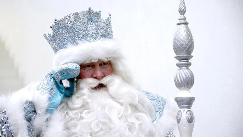 Дети из Подмосковья могут бесплатно поговорить с Дедом Морозом по телефону