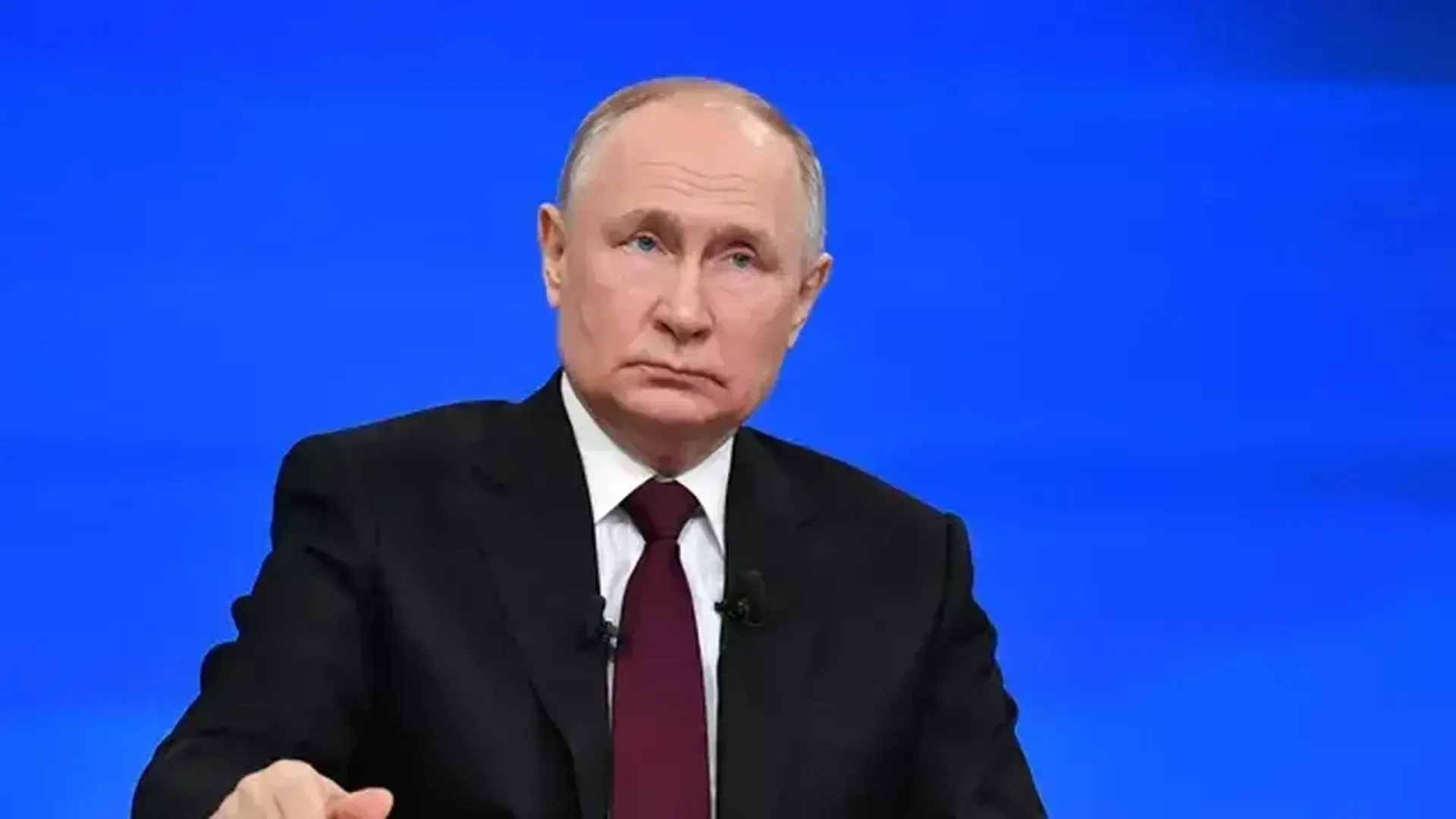 Путин отметил нежелание Запада расставаться с историческими фобиями