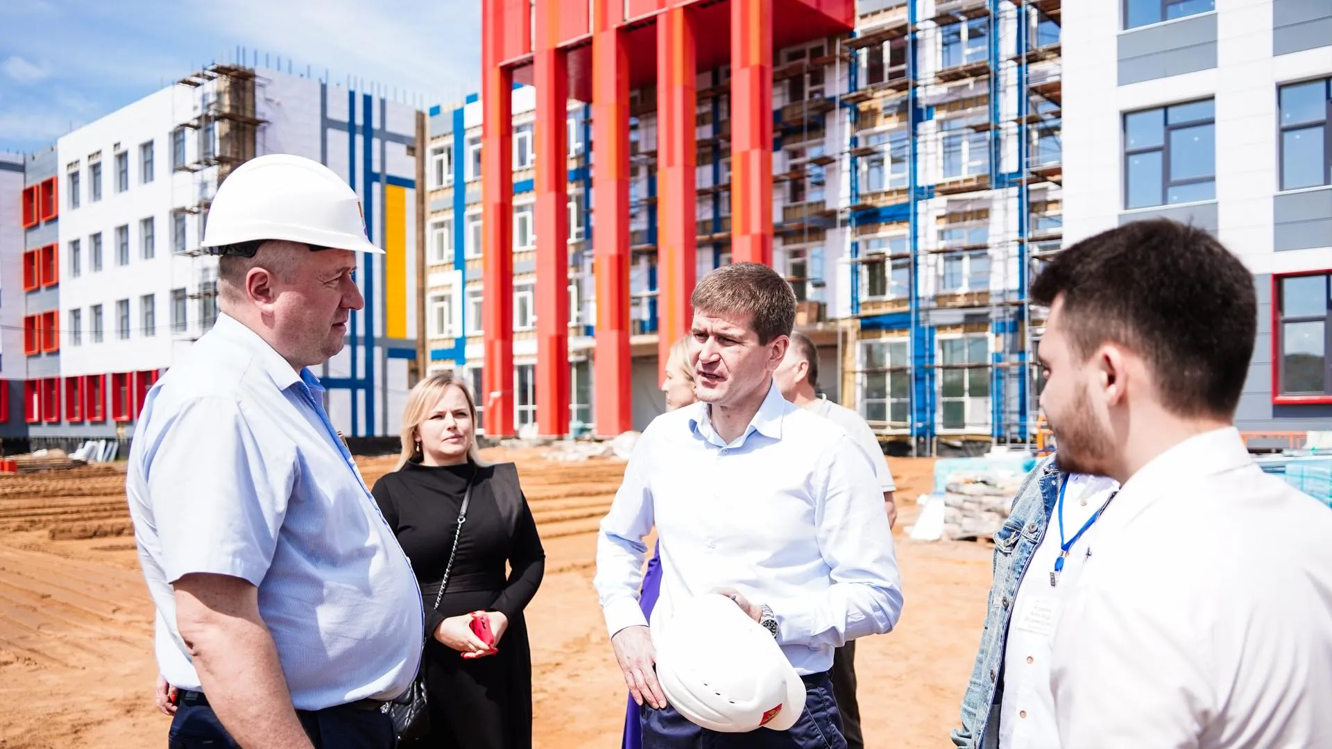 Депутат Госдумы Геннадий Панин проверил строительство школы в городском округе Шатура