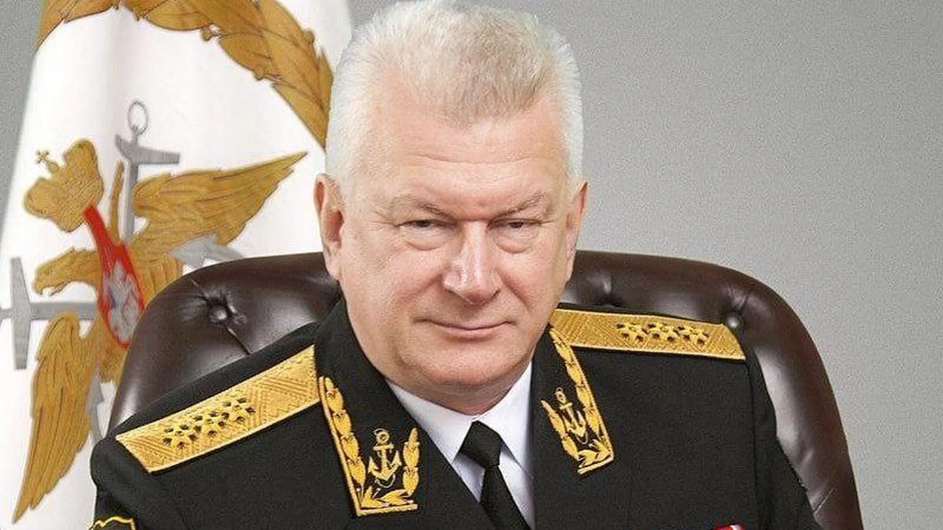 СМИ сообщили об отставке главкома ВМФ России адмирала Николая Евменова