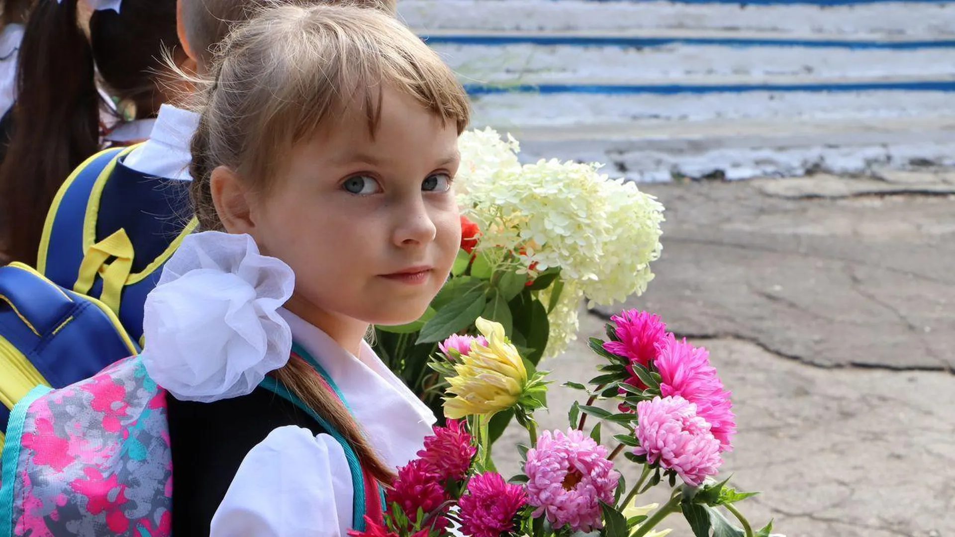 Более 20 тысяч заявлений в первые классы подали родители в Подмосковье
