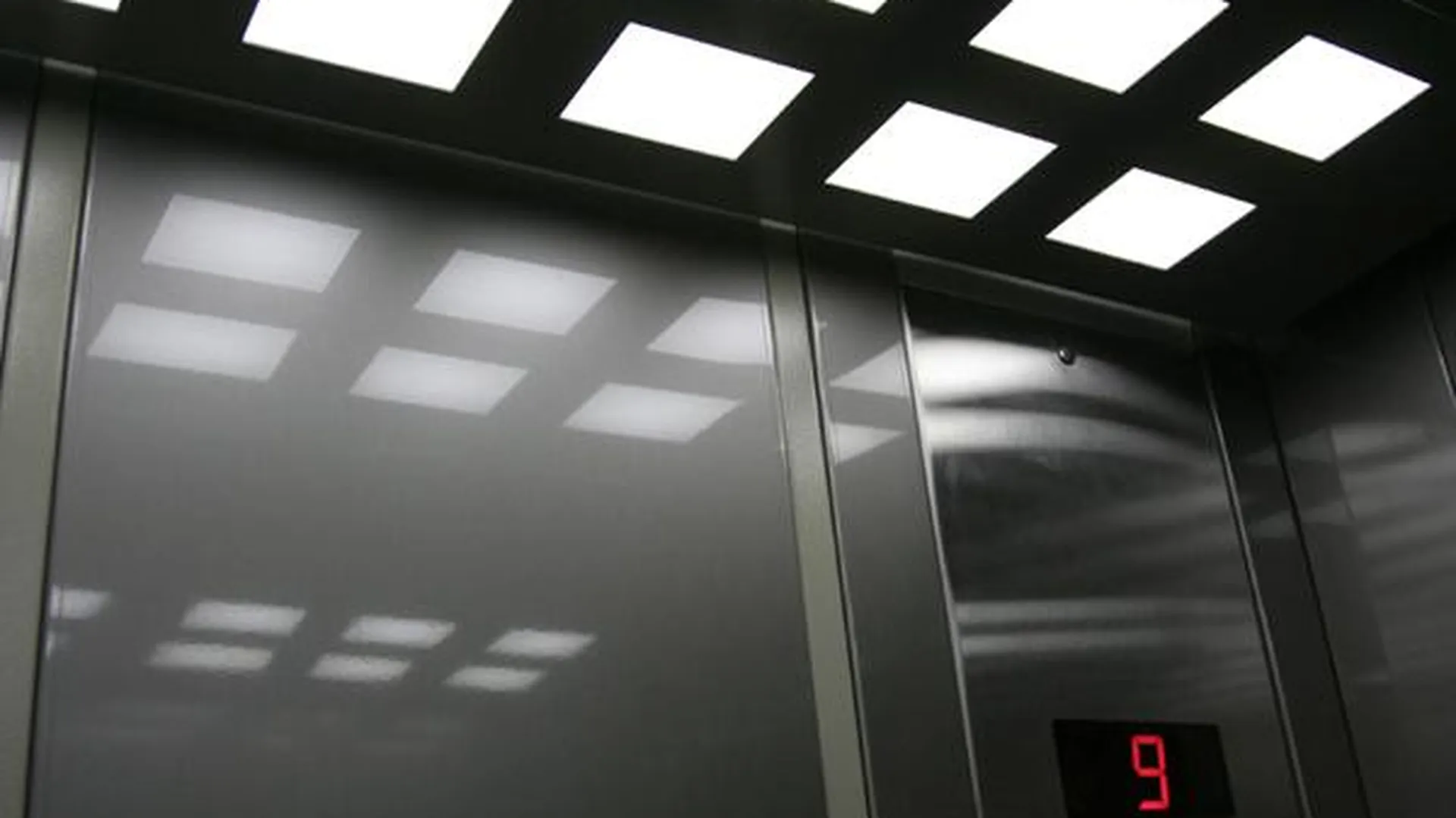 Сотни новых лифтов готовят к запуску в подмосковных домах