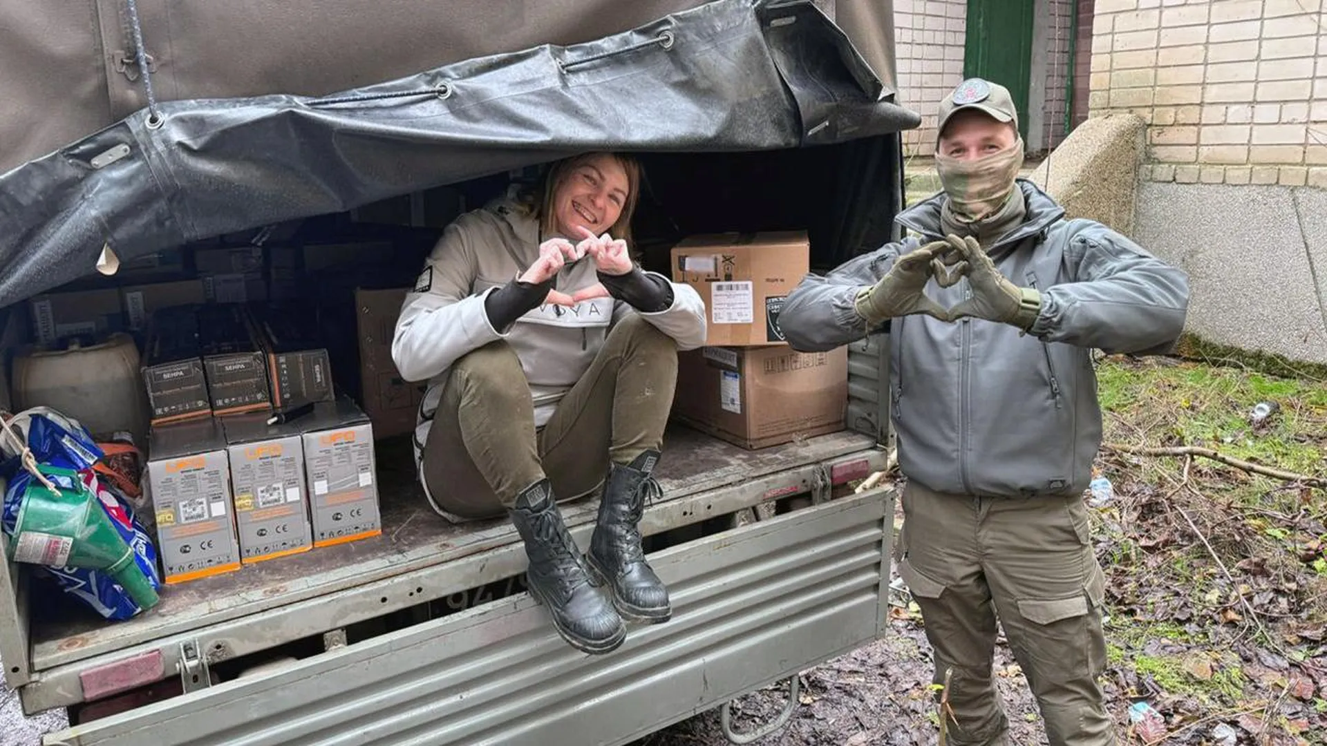 «Душевное и не утилитарное»: волонтер из Севастополя порадует солдат СВО необычными подарками