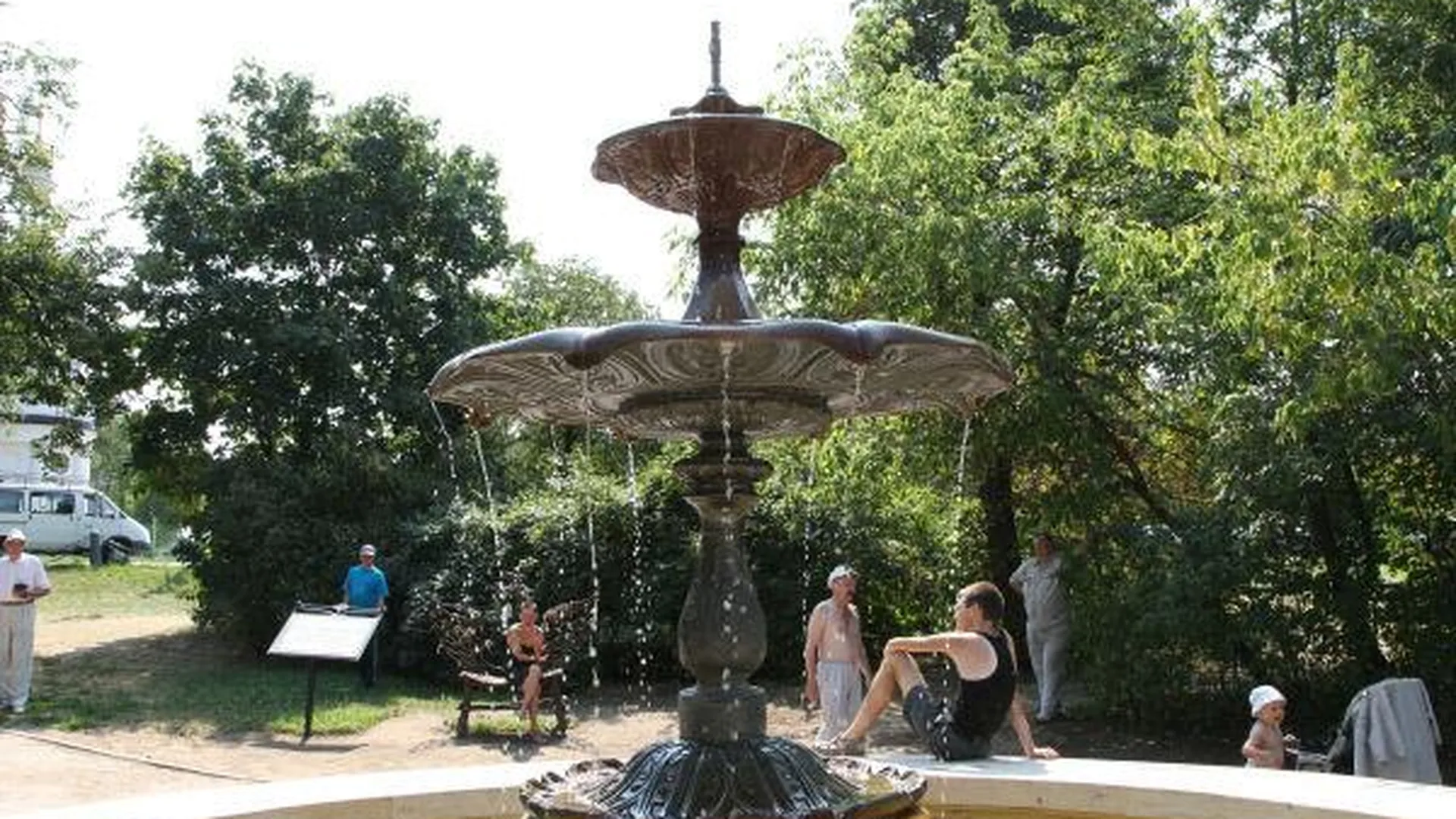 В Орехово-Зуевском районе открыли фонтан влюбленных