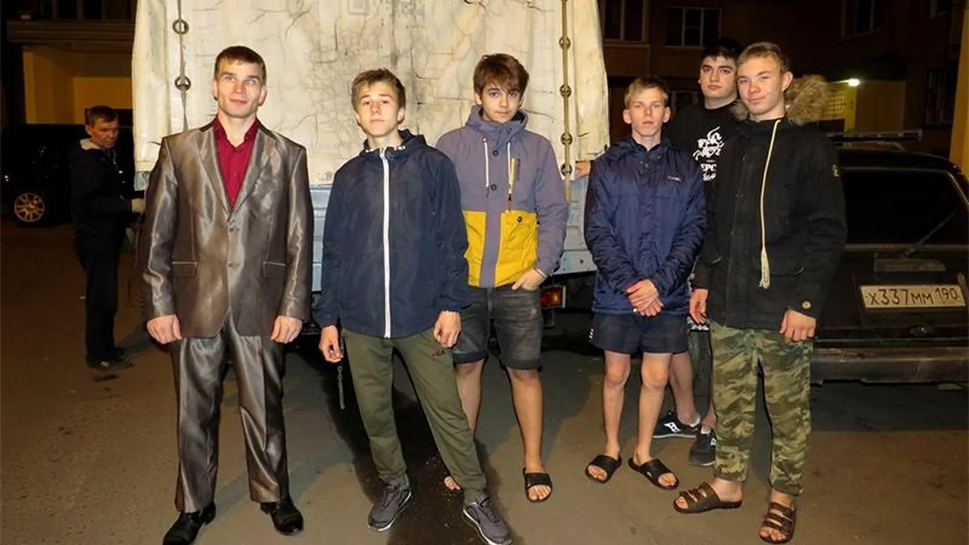 Семья с 45 детьми из Подольска помогла погорельцам, которые остались без жилья