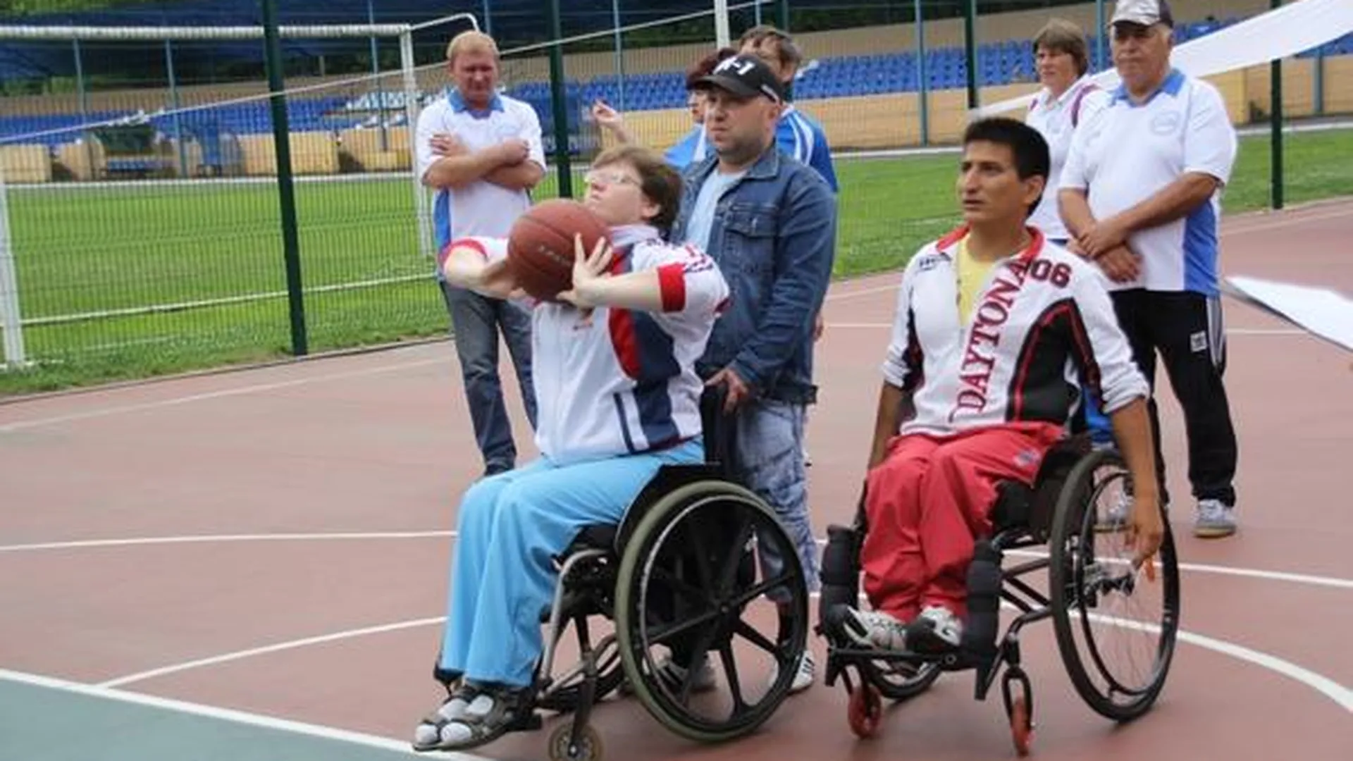 Около ста инвалидов поучаствовали в фестивале спорта в Солнечногорске