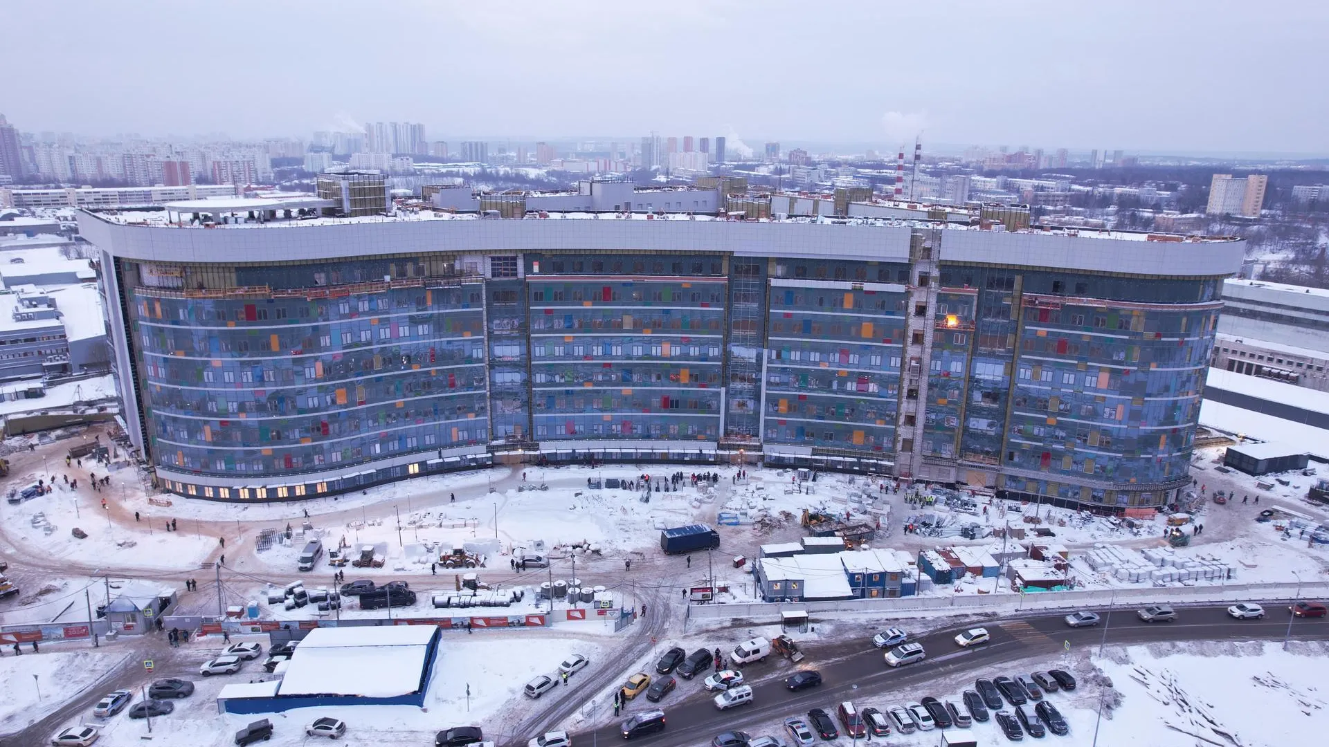 В подмосковном Красногорске близится к финишу строительство уникальной детской больницы