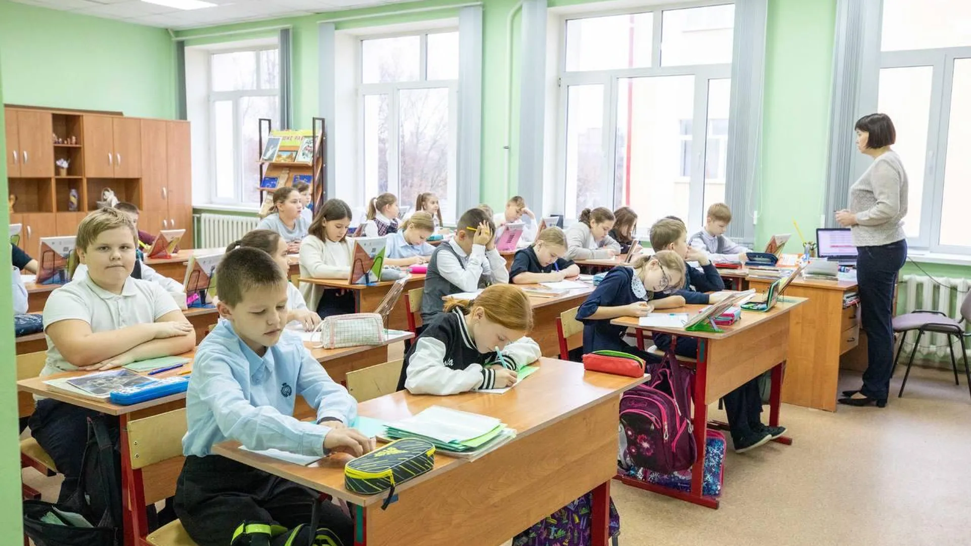 Школа 10 подольск. Школа 15. Школа 27 подольск. Школа 22 подольск. Школа 22 подольск учителя.