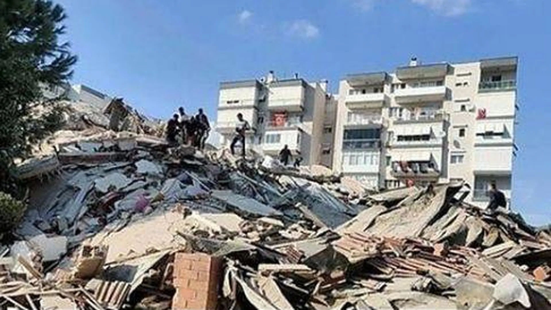 «Было тяжело собраться»: жительница Измира поделилась лайфхаком, как выжить при землетрясении