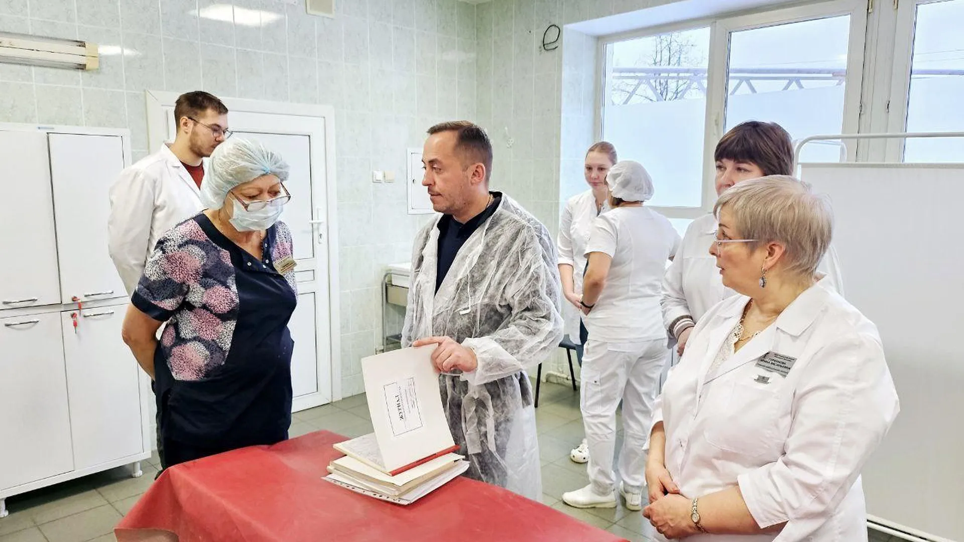 Качество организации работы медсестер проверили в больницах Раменского и Бронниц
