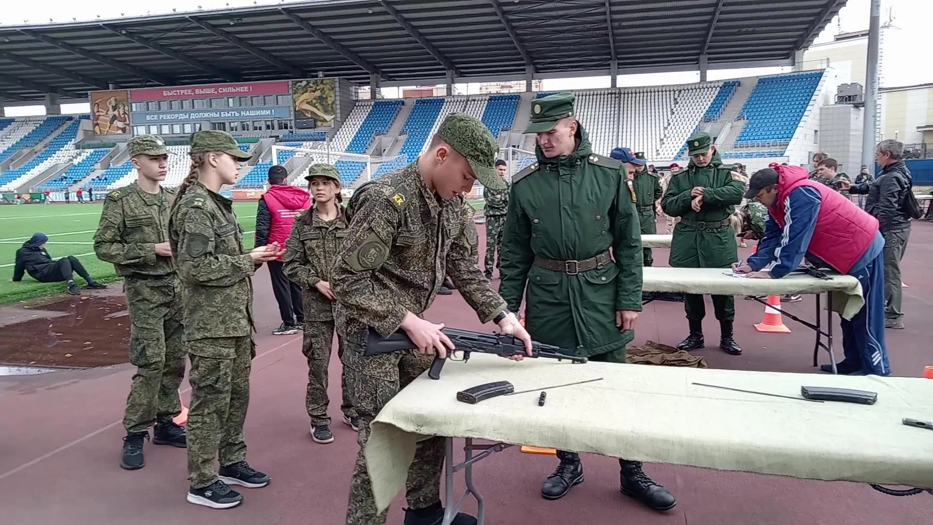 Юнармейцы из Реутова вошли в топ-10 на военно-патриотических играх  «Наследники Победы»