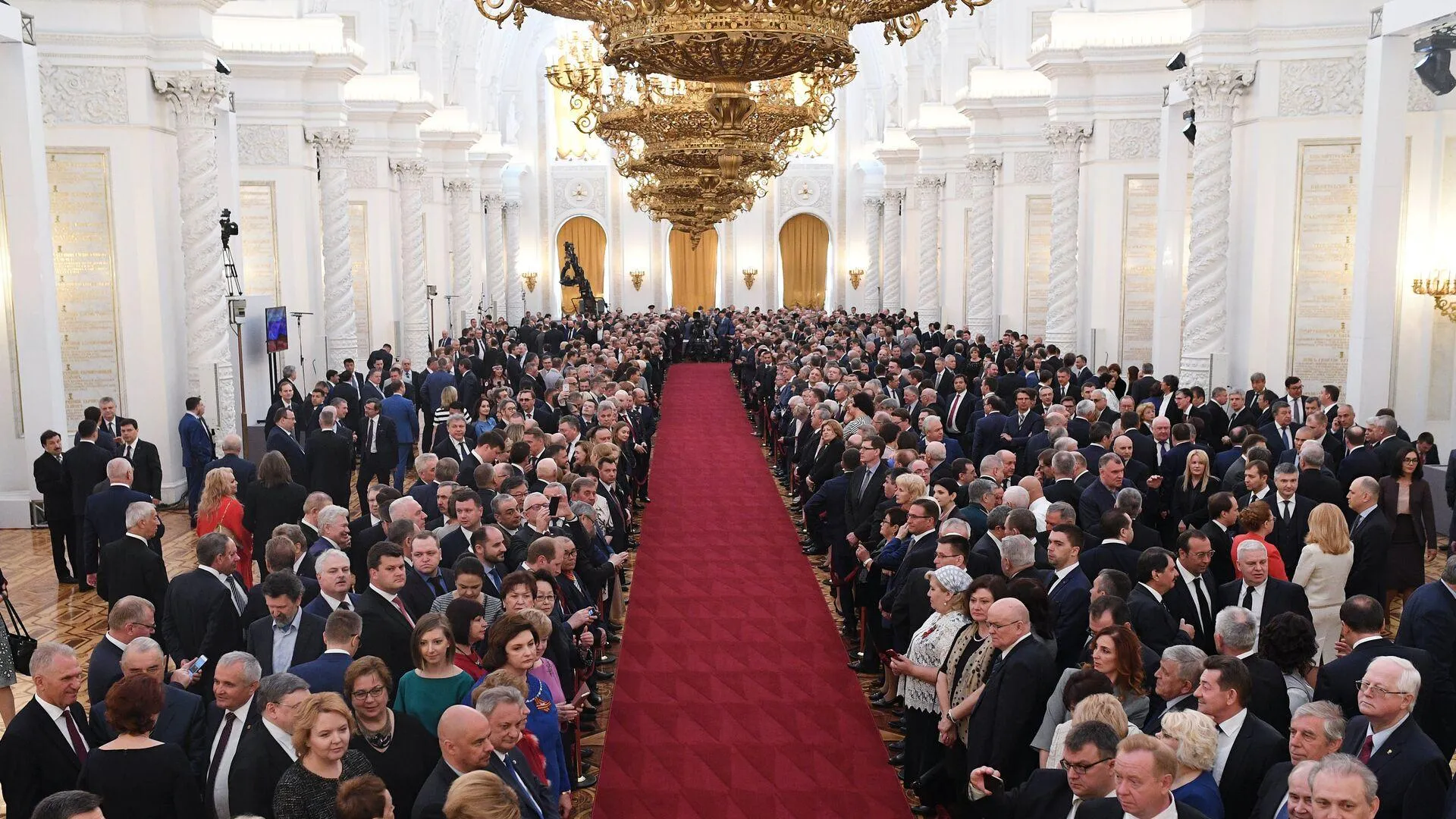 Путин прибудет на церемонию инаугурации на лимузине Aurus Senat