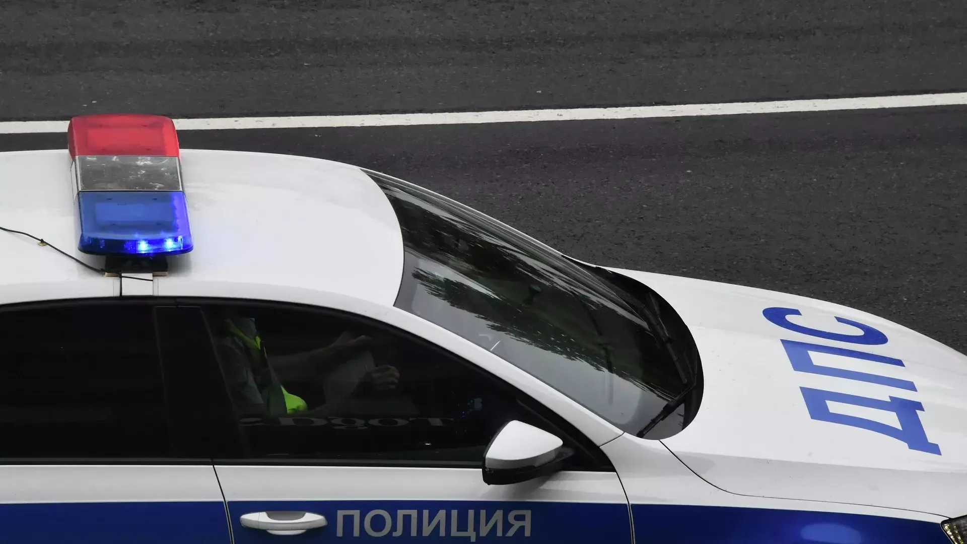 В Ленобласти гоночная машина снесла на вираже толпу зрителей, один человек погиб