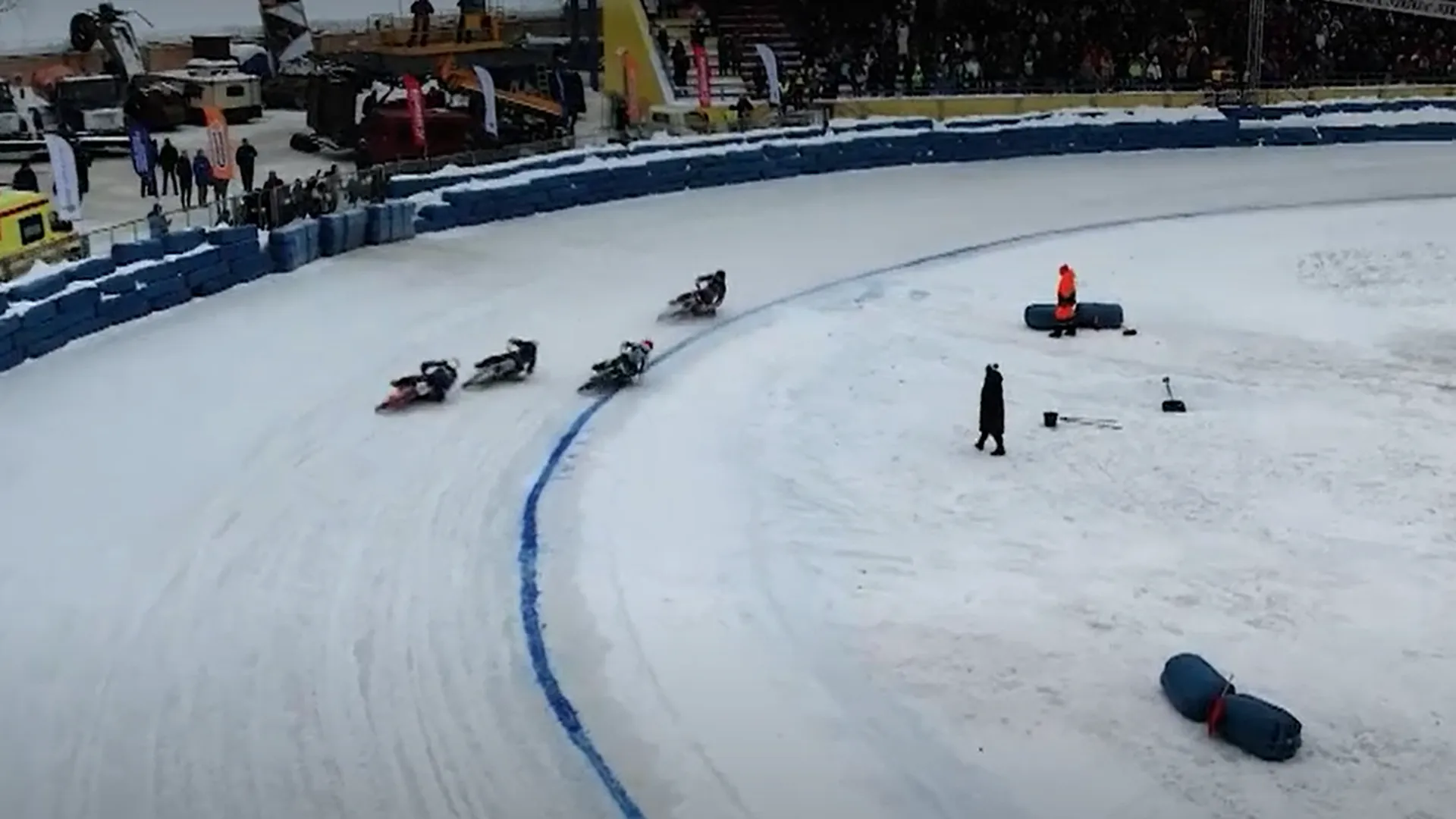 Чемпионат России по мотогонкам на льду прошел в Красногорске