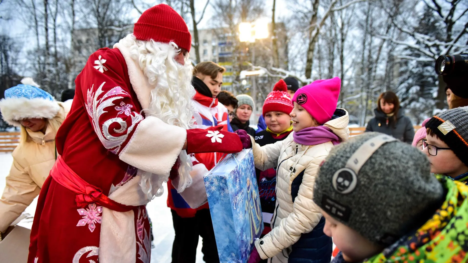 Жители Химок смогут отпраздновать День рождения Деда Мороза