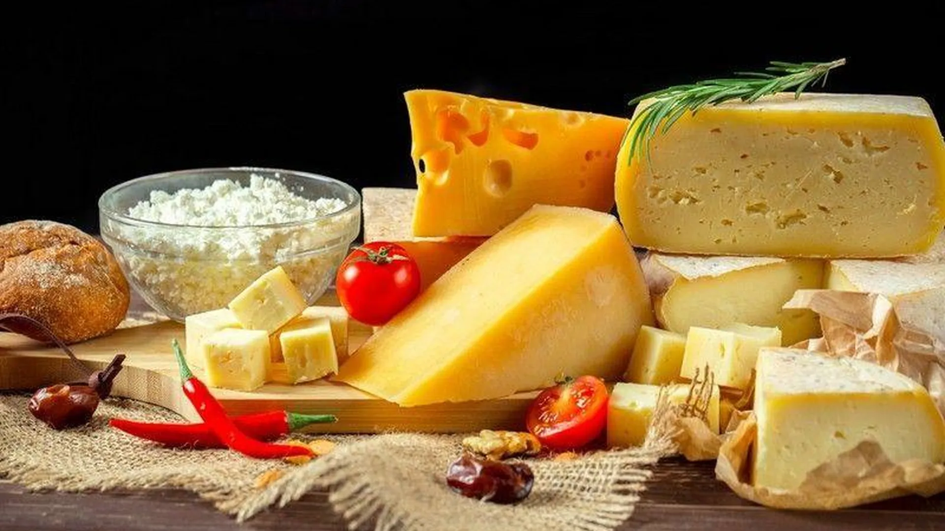 Сто килограммов сыра представят на стенде Подмосковья в рамках ПМЭФ
