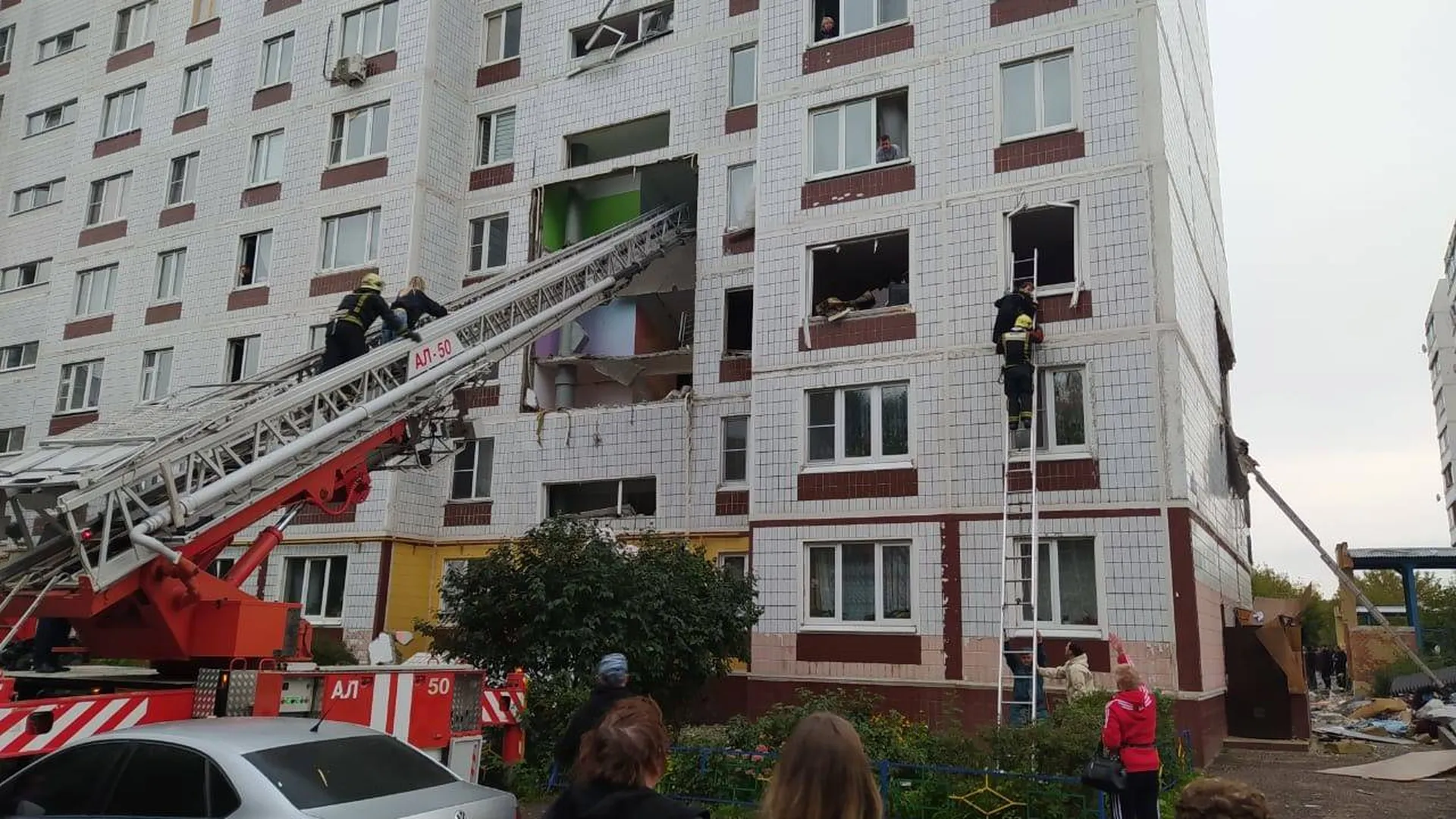 Стеклопакеты начали устанавливать в пострадавшем от взрыва доме в Ногинске