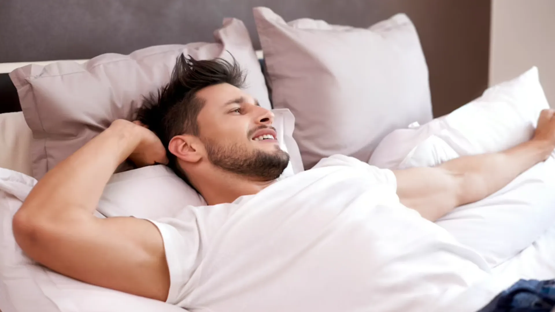 Сомнолог Котенков назвал действенные способы уснуть, несмотря на стресс