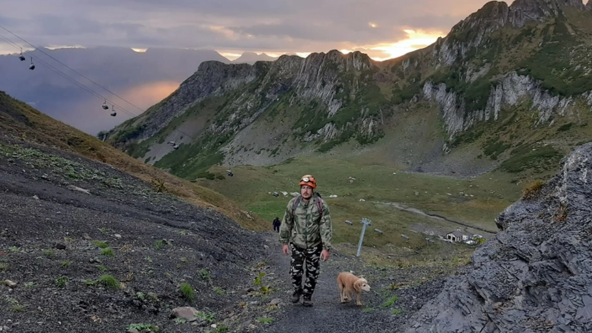 Пропавшие в горах Сочи туристы вышли на связь