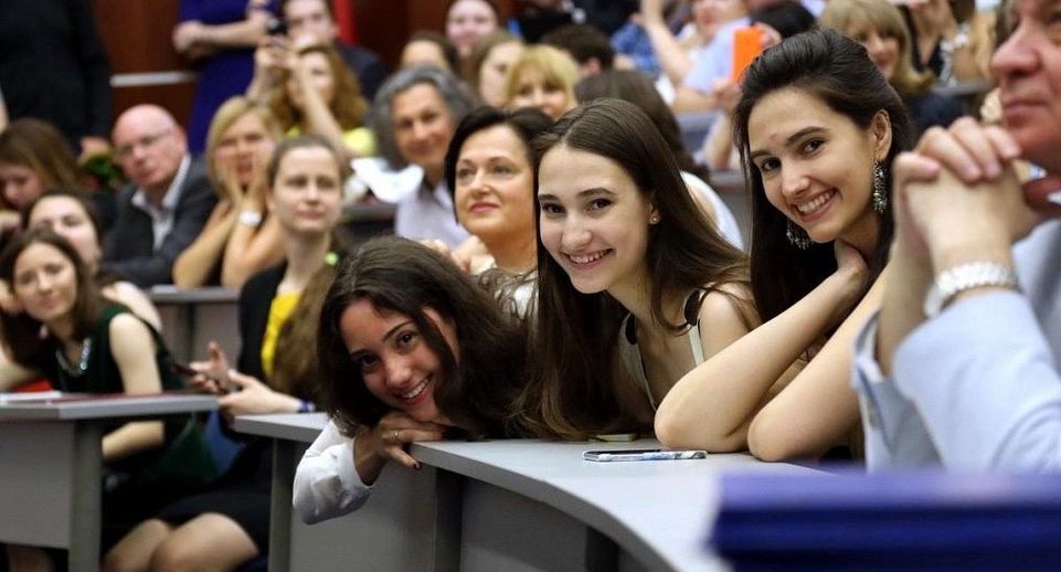 РЭО начнет выплачивать студентам стипендию в 150 тысяч рублей