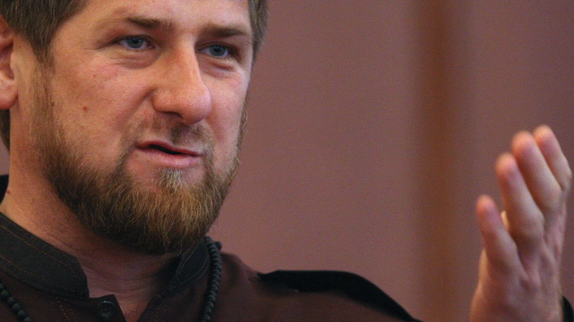 Жалобу обвиняемого в сожжении Корана мужчины на сына Кадырова проверят в Чечне