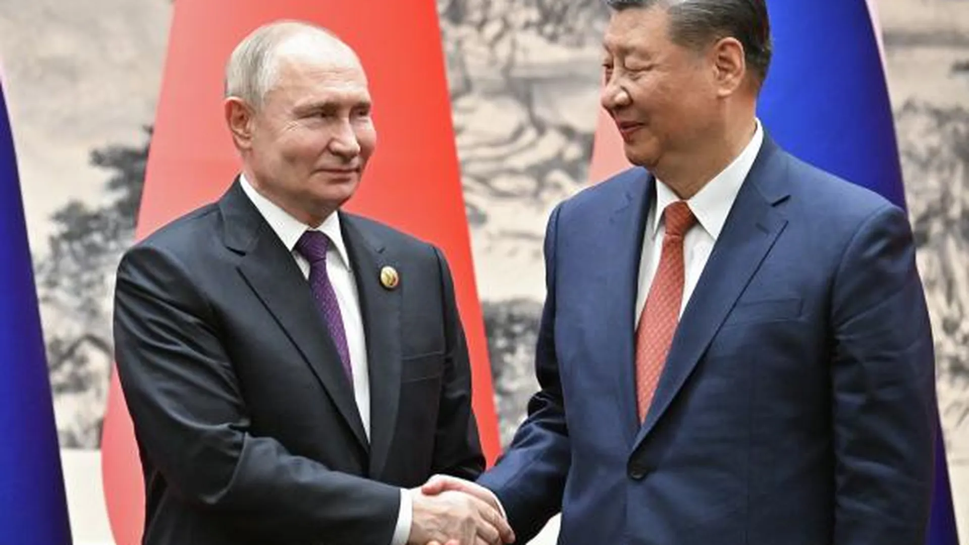 Первый день визита Путина в Китай закончился неформальным общением с Си Цзиньпином