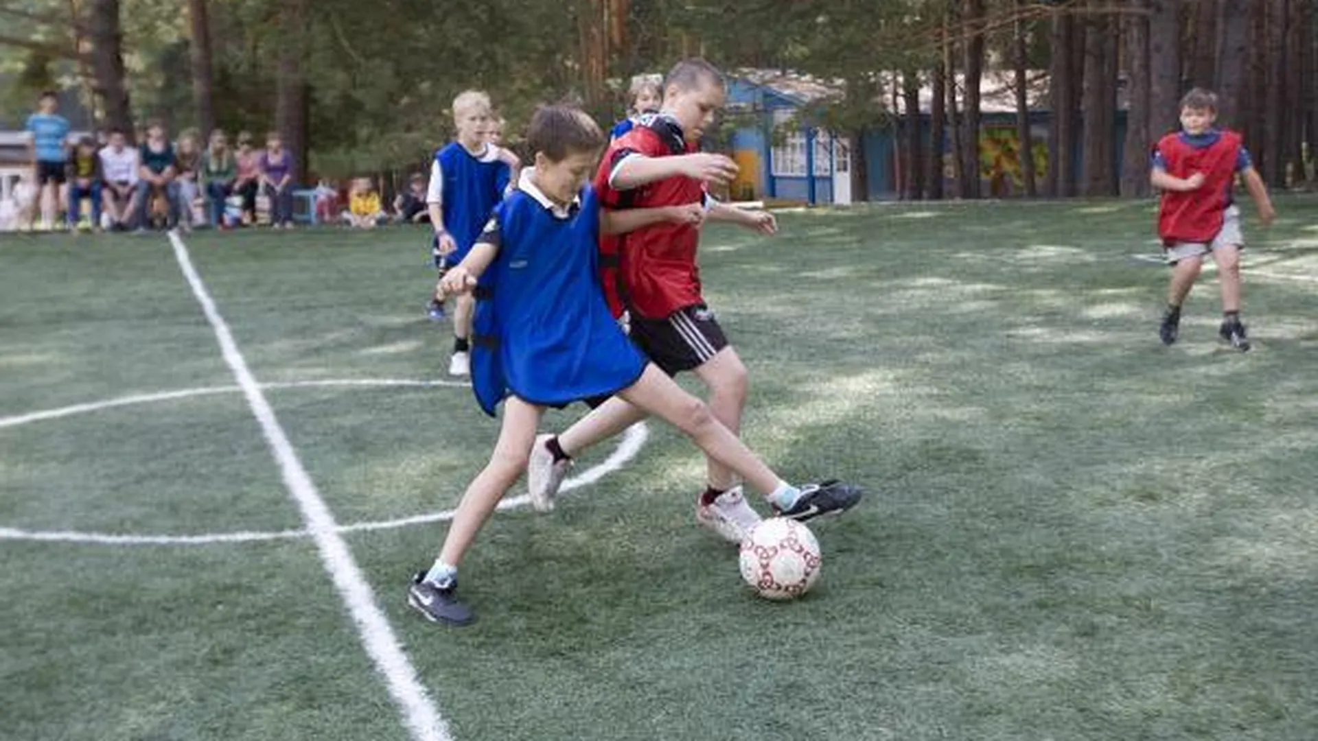Около тысячи школьников сыграют в дворовый футбол в Сергиевом Посаде