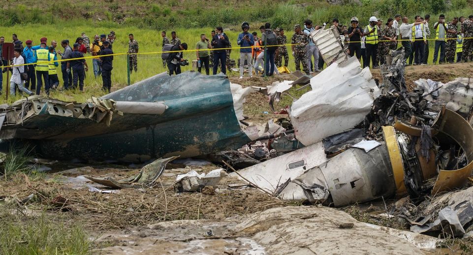 Daily Mail: видео крушение лайнера Saurya Airlines в Катманду появилось в Сети