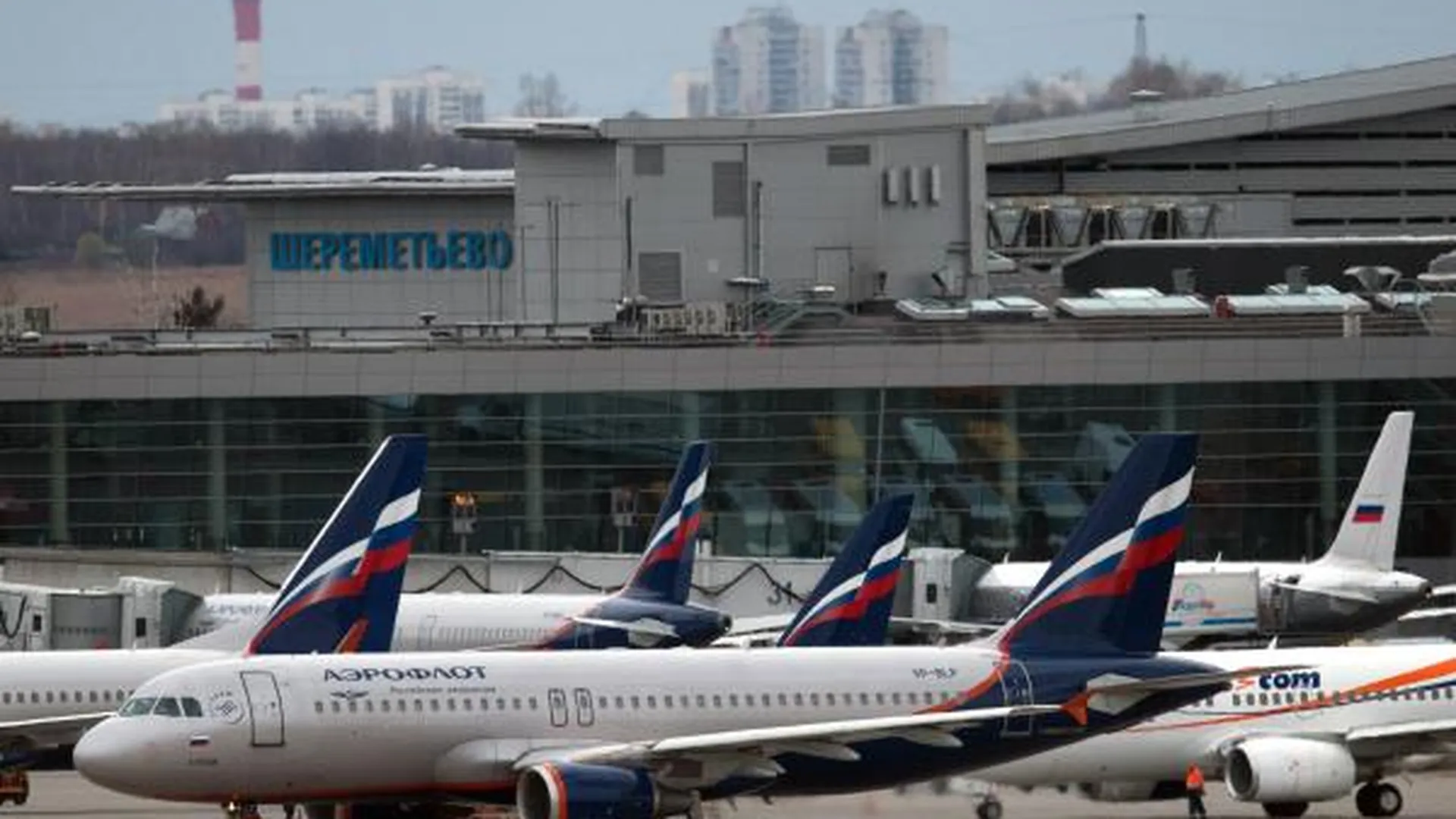В Шереметьево из-за поломки самолета два раза пересаживали пассажиров